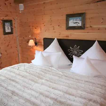 아파트 Alpensuite Wellness